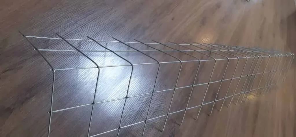 Angular mesh